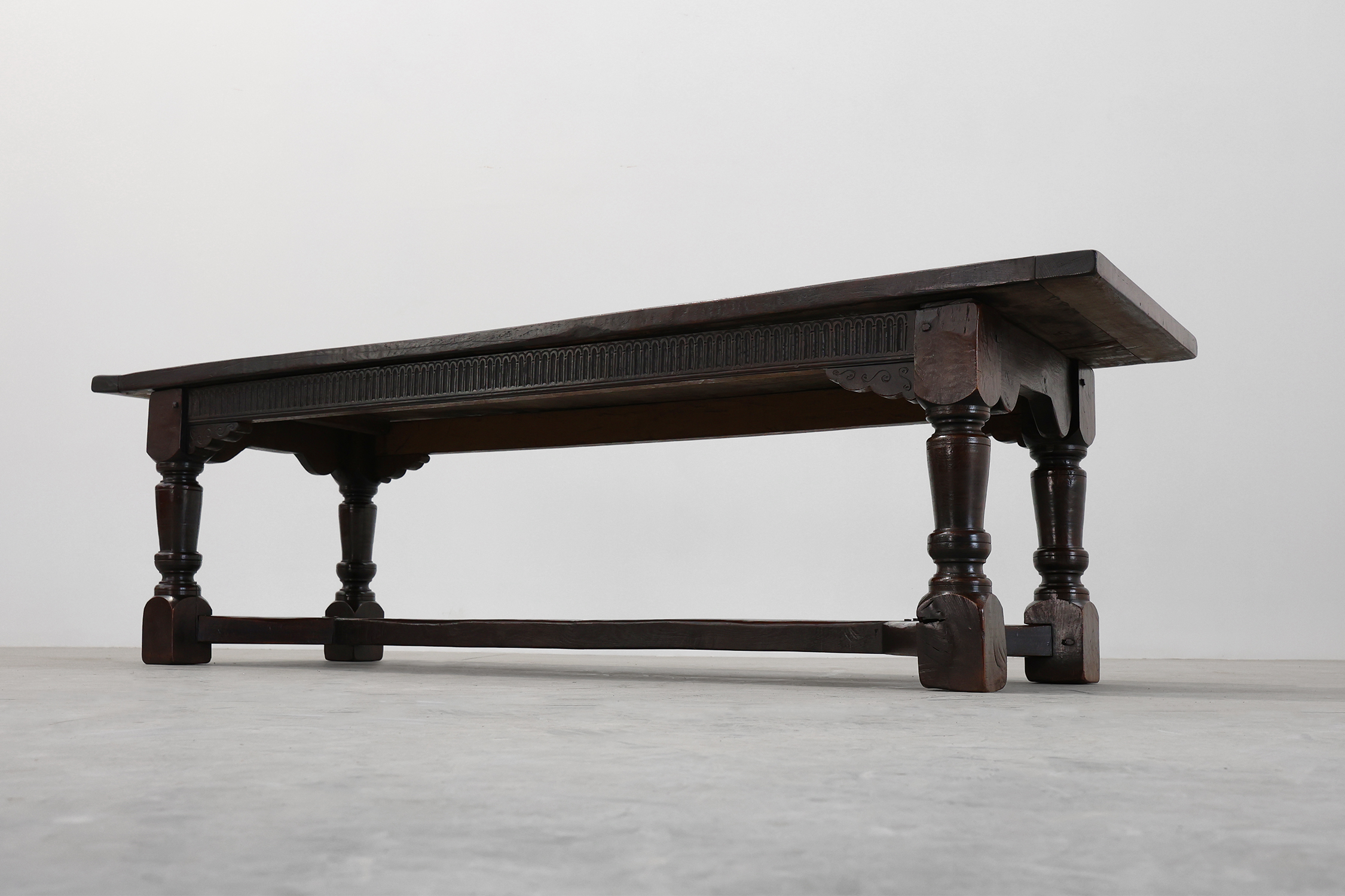 17th-Century Belgian full dark Oak Dining Tablethumbnail